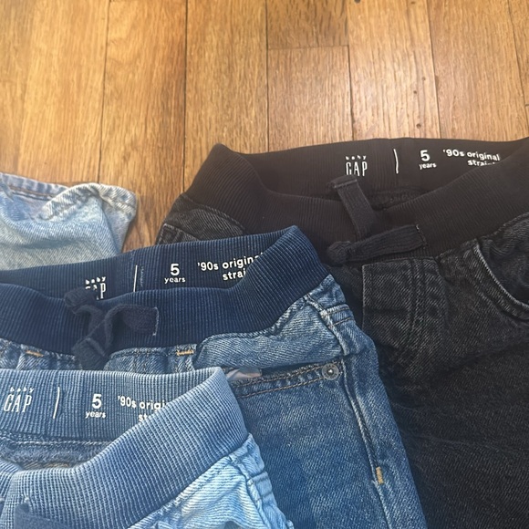 Gap bundle ‘90s original straight jeans.  5 year. 3 pack black dark light wash. - Picture 3 of 3